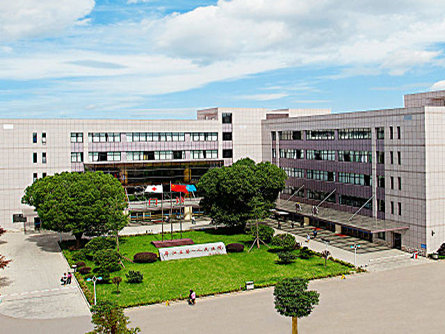 岳陽平江人民醫(yī)院-隔油器及污水提升裝置采購及安裝工程、不銹鋼煙囪制安工程