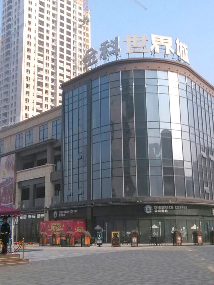 長(zhǎng)沙金科世界城手扶梯裝飾工程